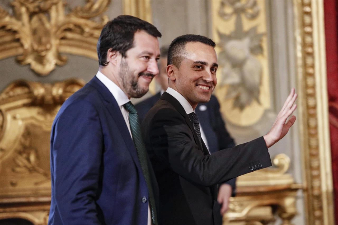 Συνεχίζεται η αντεπίθεση της Ιταλικής πατριωτικής κυβέρνησης: «Πρώτα οι πολίτες, μετά οι τράπεζες» – «Η Κομισιόν κάνει χάρες σε Μακρόν-Τσίπρα»